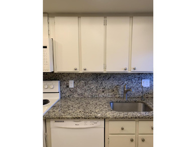 VERY NICE CONDO,SUNNY AND BRIGHT CORNER UNIT,SCREENED PATIO WITH - photo 4