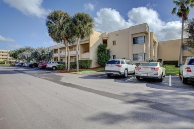 VERY NICE CONDO,SUNNY AND BRIGHT CORNER UNIT,SCREENED PATIO WITH - photo 10