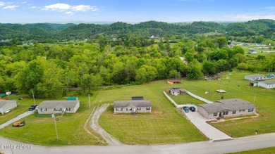 MOVE-IN READY - BUILT IN 2019 - 4 BEDROOMS - 1 ACRE - SELLER - photo 2