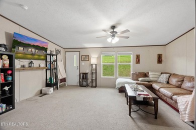 MOVE-IN READY - BUILT IN 2019 - 4 BEDROOMS - 1 ACRE - SELLER - photo 3