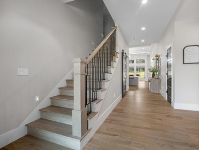 A rare find where exceptional craftsmanship and meticulous - photo 7
