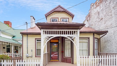 Ohio River Home For Sale in Maysville Kentucky