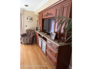 MOVE RIGHT INTO THIS BEAUTIFULLY MAINTAINED 2-BEDROOM FINISHED - photo 11