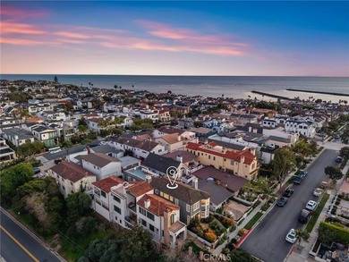 Elegant, contemporary Cape Cod living awaits just two blocks - photo 4
