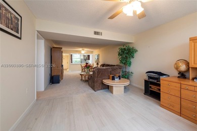 This 2 bedroom 2 bathroom 3rd floor condo on the water is - photo 17