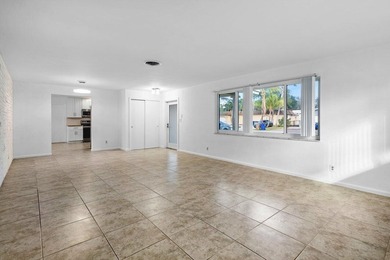 Fantastic updated 4 bedroom, 2 bath home, well located on - photo 4