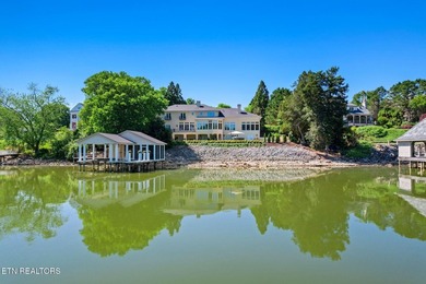 Life on the water is a life like no other! Located in the gated - photo 2