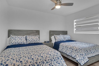 WELCOME TO THIS STUNNING HOME IN HOLLYWOOD HILLS, TOYALLY - photo 18