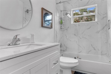 WELCOME TO THIS STUNNING HOME IN HOLLYWOOD HILLS, TOYALLY - photo 19