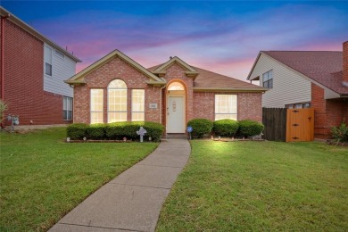 Joe Pool Lake Home For Sale in Cedar Hill Texas