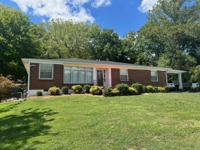 Cordell Hull Lake Home For Sale in Carthage Tennessee