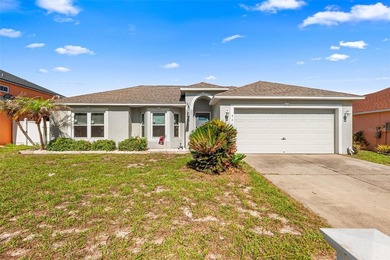 Seller Motivated!! Welcome to Royal Hills, where comfort, space - photo 3