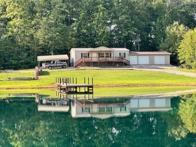 (private lake, pond, creek) Home For Sale in Crawford Tennessee