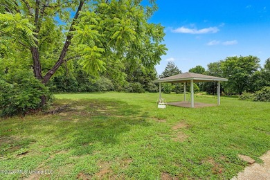 COUNTRY LIVING AT ITS BEST! Welcome to 1945 Pryor Road, where - photo 32