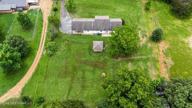 COUNTRY LIVING AT ITS BEST! Welcome to 1945 Pryor Road, where - photo 35