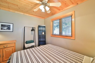 Experience the best of lake living in every season with this - photo 19