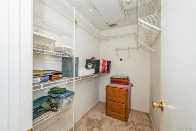 Welcome to The Lakes, a private gated community offering - photo 21