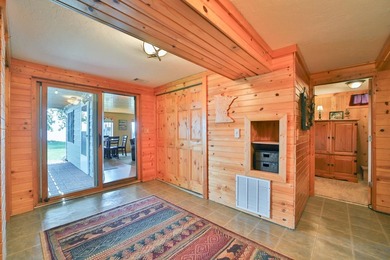 Experience the best of lake living in every season with this - photo 26