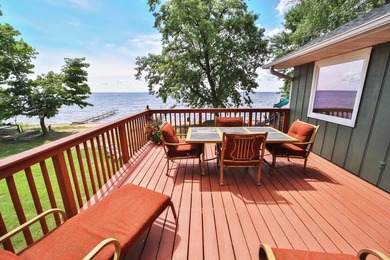 Experience the best of lake living in every season with this - photo 45