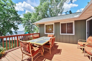 Experience the best of lake living in every season with this - photo 47