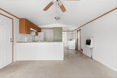 Escape to the lake with this cozy 1 bedroom, 1 bathroom retreat - photo 6
