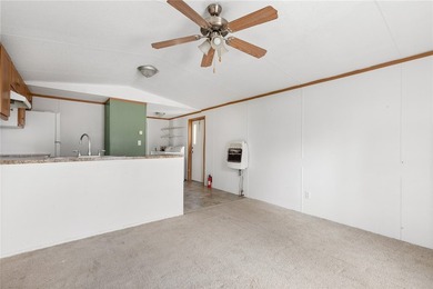 Escape to the lake with this cozy 1 bedroom, 1 bathroom retreat - photo 7