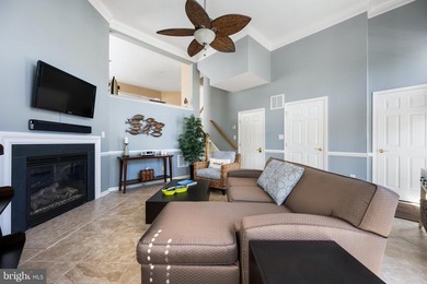 **Stunning End-Unit Toll Brothers Townhome in The Landings at - photo 6