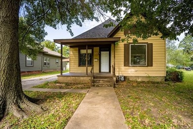 Oolagah Lake Home For Sale in Nowata Oklahoma