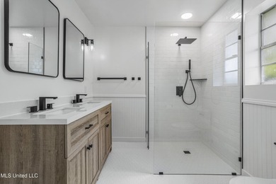 Charming older home on 2nd Street, recently updated! This 2,172 - photo 35