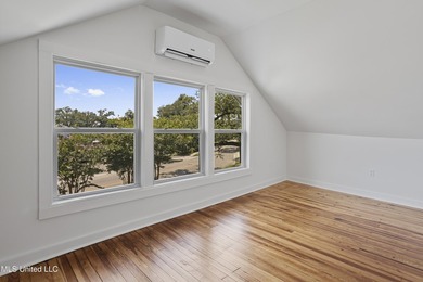 Charming older home on 2nd Street, recently updated! This 2,172 - photo 39