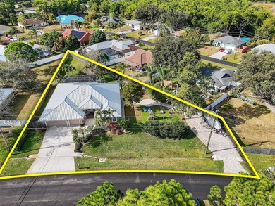 *PRICE REDUCTION* This Southbend property in central Port St - photo 1