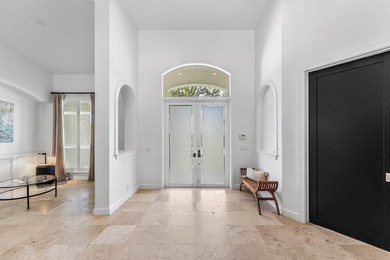 Opportunities like this are rare in East Boca. This stunning - photo 6