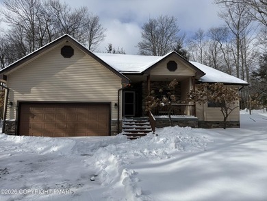 Lake Watawga Home For Sale in Gouldsboro Pennsylvania