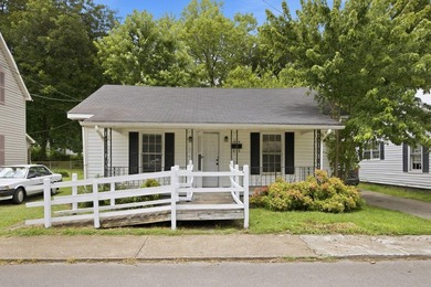 Large fenced in backyard, perfect for entertaining. Discover the - photo 1