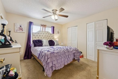 Under contract-accepting backup offers. Welcome to this - photo 10