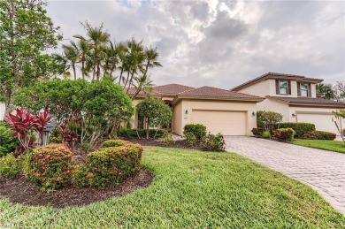 Lake Home For Sale in Fort Myers, Florida
