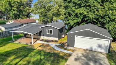 Upper Long Lake Home For Sale in Albion Indiana