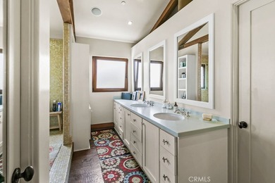 EMERALD BAY | RENTAL | 345 Emerald Bay presents a rare - photo 20
