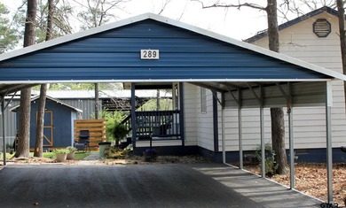 This charming country cottage, tucked away on a wooded corner - photo 24