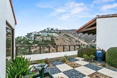 EMERALD BAY | RENTAL | 345 Emerald Bay presents a rare - photo 24