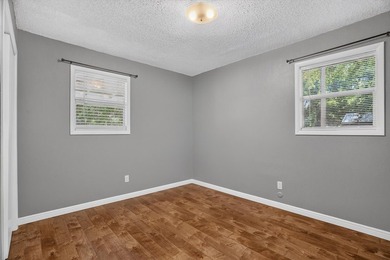 Charming 2-bedroom, 1-bath home offering approximately 1,000 - photo 24