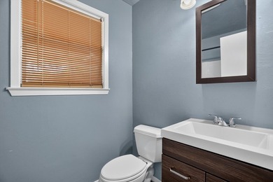 Charming 2-bedroom, 1-bath home offering approximately 1,000 - photo 30