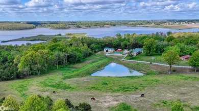 Exceptional Southern Iowa recreational retreat on Lake Rathbun's - photo 3
