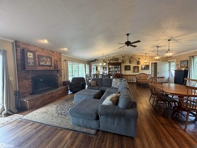 Exceptional Southern Iowa recreational retreat on Lake Rathbun's - photo 10