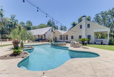 The Oldest Home in Woolmarket | Historic Riverfront Estate | 2+ - photo 2