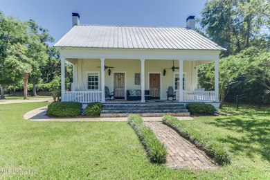 The Oldest Home in Woolmarket | Historic Riverfront Estate | 2+ - photo 5