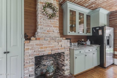 The Oldest Home in Woolmarket | Historic Riverfront Estate | 2+ - photo 9