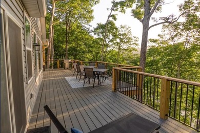 Welcome to your Lake Cumberland retreat! This stunning - photo 11