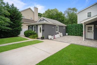 Welcome to this Beautifully Renovated Ranch-Style Home in - photo 20