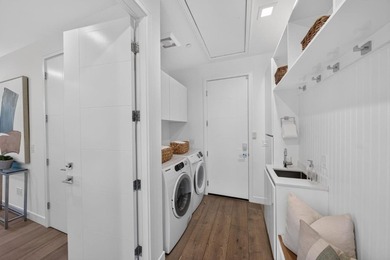 Modern design and exceptional craftsmanship define this stunning - photo 24